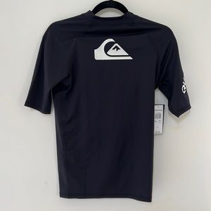 Quicksilver small mens rash guard BNWT